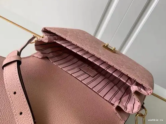 WIS Vuitton Pochette Metis Louis 0426